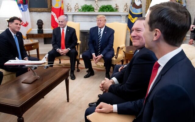 US President Donald Trump meets with Prime Minister Benjamin Netanyahu alongside US Vice President Mike Pence (C), US Secretary of State Mike Pompeo (2nd R) and White House adviser Jared Kushner (R)  in the Oval Office of the White House in Washington, January 27, 2020. (Saul Loeb/AFP)