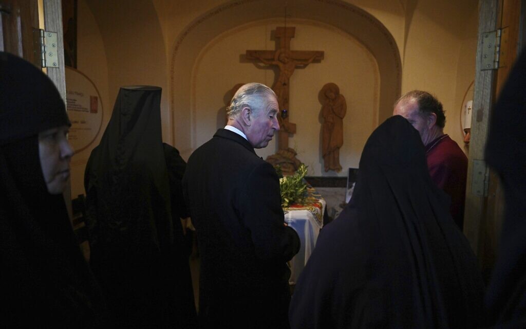 Prince Charles visits Jerusalem tomb of his grandmother who saved Jews in WWII - Vimarsana News