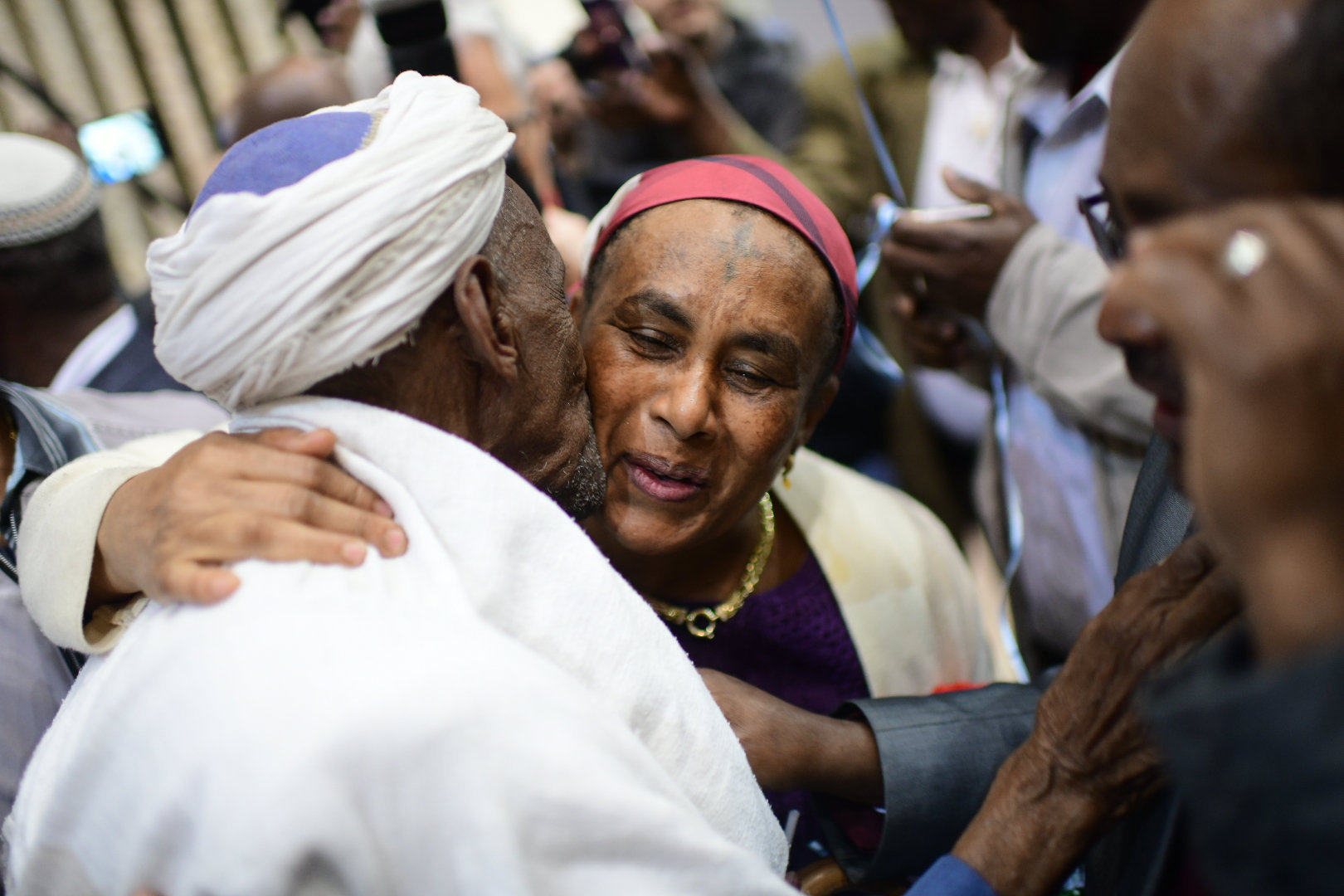 Cabinet Approves Plan To Bring 400 Ethiopian Jews To Israel The