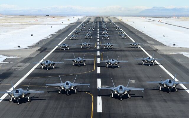 52 F-35 jets line up for a launch exercise at Utah's Hill Air Force Base in show of force and combat readiness amid US-Iran tensions, January 6, 2020. (US Air Force/R. Nial Bradshaw/Twitter screen capture)