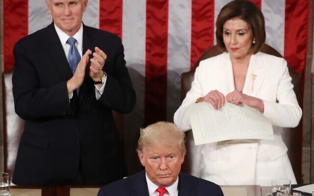 US House Speaker Rep. Nancy Pelosi rips up pages of the State of the Union speech after US President Donald Trump finishes his State of the Union address in the chamber of the US House of Representatives on February 4, 2020 in Washington, DC. (Mark Wilson/Getty Images/AFP)