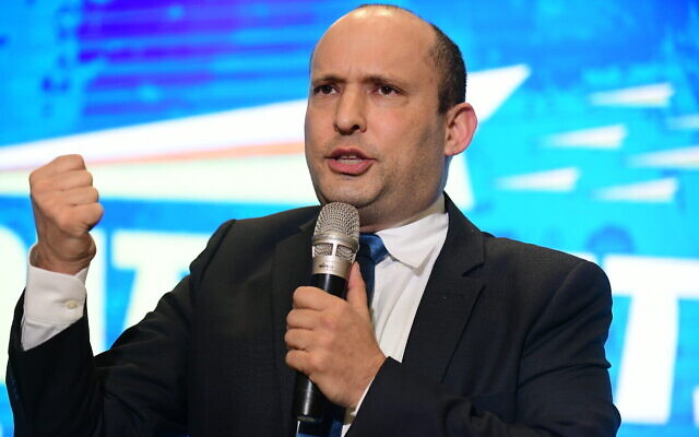 Defense Minister Naftali Bennett attends the campaign launch of his right-wing Yamina party, ahead of the general elections, February 12, 2020 (Tomer Neuberg/FLASH90)