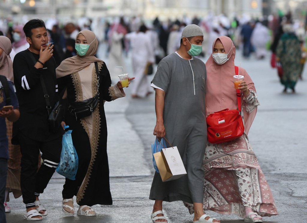 Coronavirus Outbreak Halts Pilgrimages To Mecca Friday Prayers In