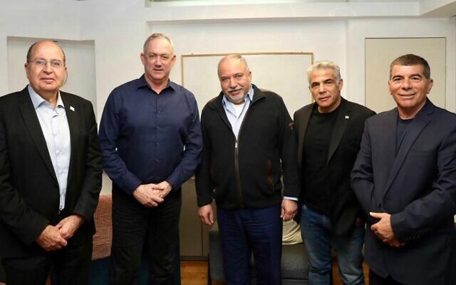 Yisrael Beytenu's Avigdor Liberman (C) meets Tuesday March 10 with Blue and White leaders Benny Gantz (2L), Yair Lapid (2R), Gabi Ashkenazi (R) and Moshe Ya'alon (L) (Courtesy/Elad Malka)