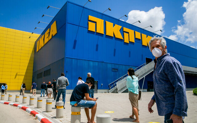 Israelis wait outside the IKEA branch in Netanya, after the company opened some of its branches in Israel, on April 26, 2020. (Yossi Aloni/Flash90)