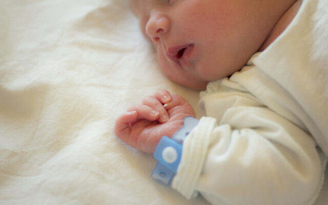 A newborn baby (iStock illustrative)
