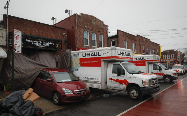 'Unconscionable' body overflow at New York funeral home prompts probe