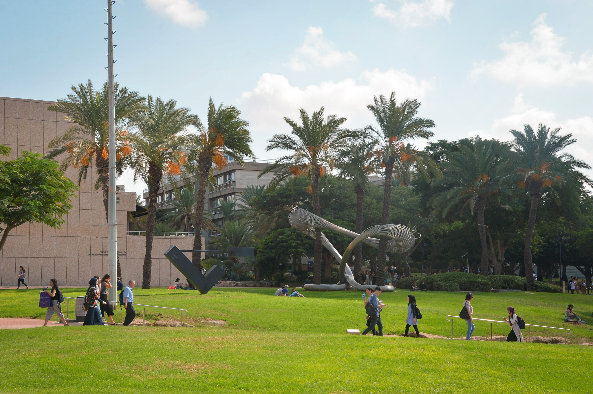 4 Israeli universities named among top 50 producers of entrepreneurs