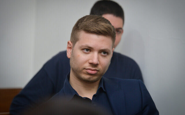 Yair Netanyahu in court in Tel Aviv, December 10, 2018, where he testified in a NIS 140,000 libel suit he filed the previous year against Abie Binyamin, a social activist. (FLASH90)