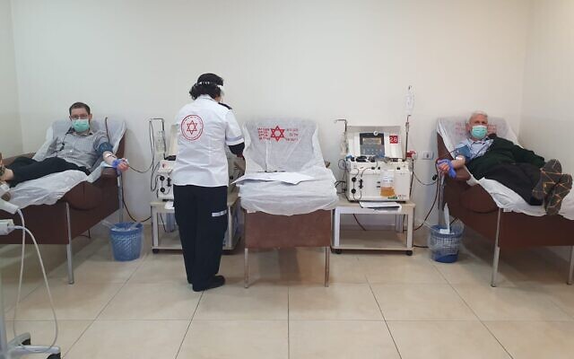Plasma containing antibodies is collected from recovered coronavirus patients in Israel. (courtesy of Magen David Adom)