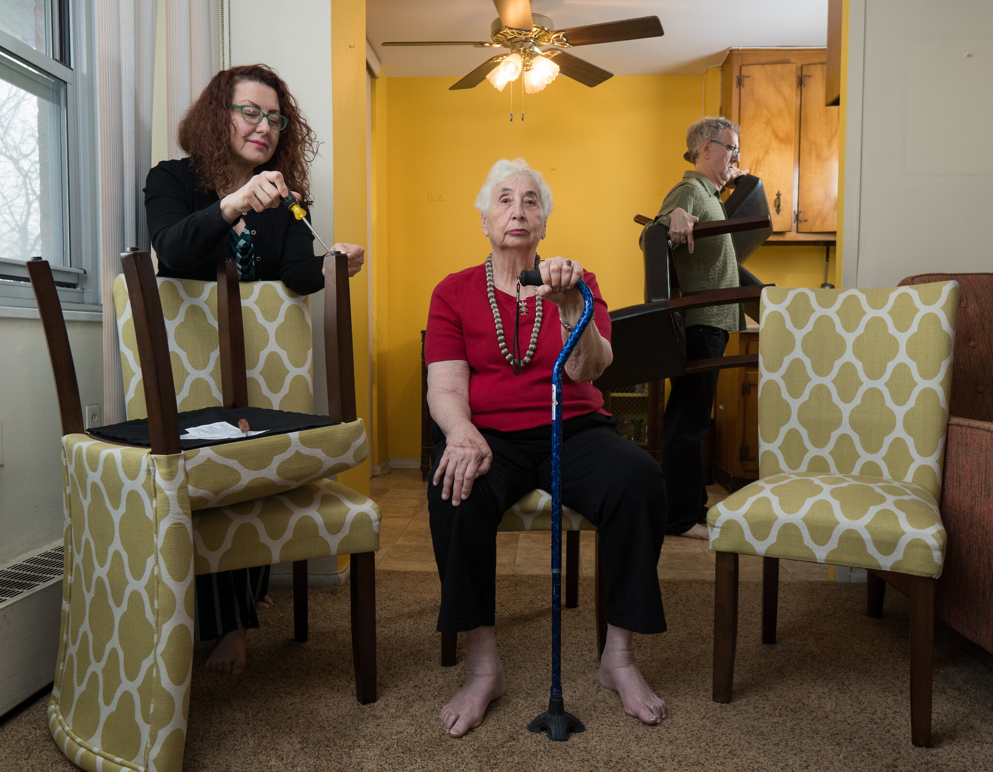 NY photographer humorously captures life under quarantine with mom and ex-wife The Times of Israel