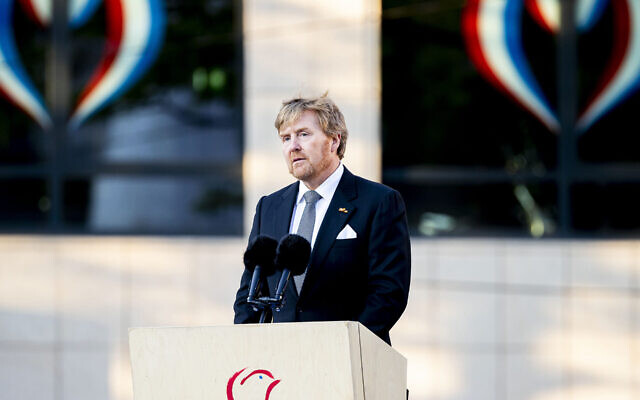 King Willem-Alexander of The Netherlands speeches during the National Remembrance Day ceremony on May 4, 2020 in Amsterdam, Netherlands. (Patrick van Katwijk/BSR Agency/Getty Images)