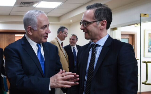 Prime Minister Benjamin Netanyahu, left, meets with German Foreign Minister Heiko Maas at the Prime Minister's Office in Jerusalem, on March 26, 2018. Kobi Gideon / GPO)