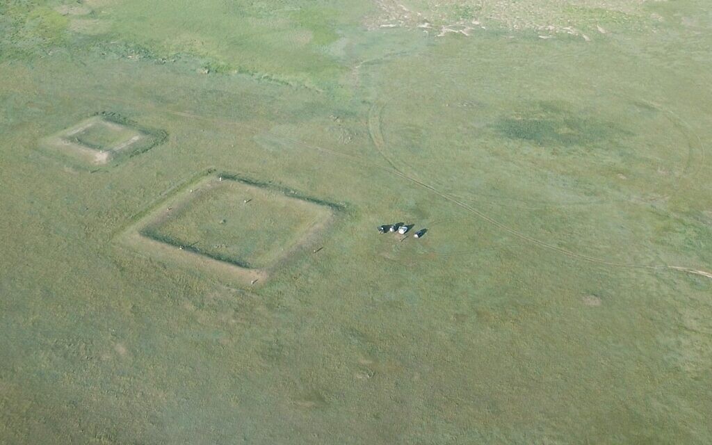 Medieval-era forts in the Mongolian Steppe. (courtesy Hebrew University)