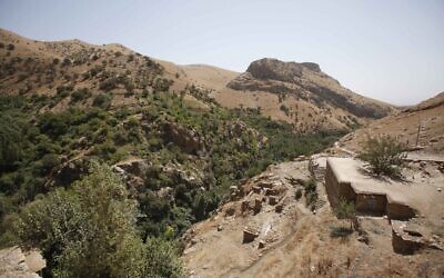 A general view of the Iran-Iraq border, August 4, 2009.  (AP/Hadi Mizban)