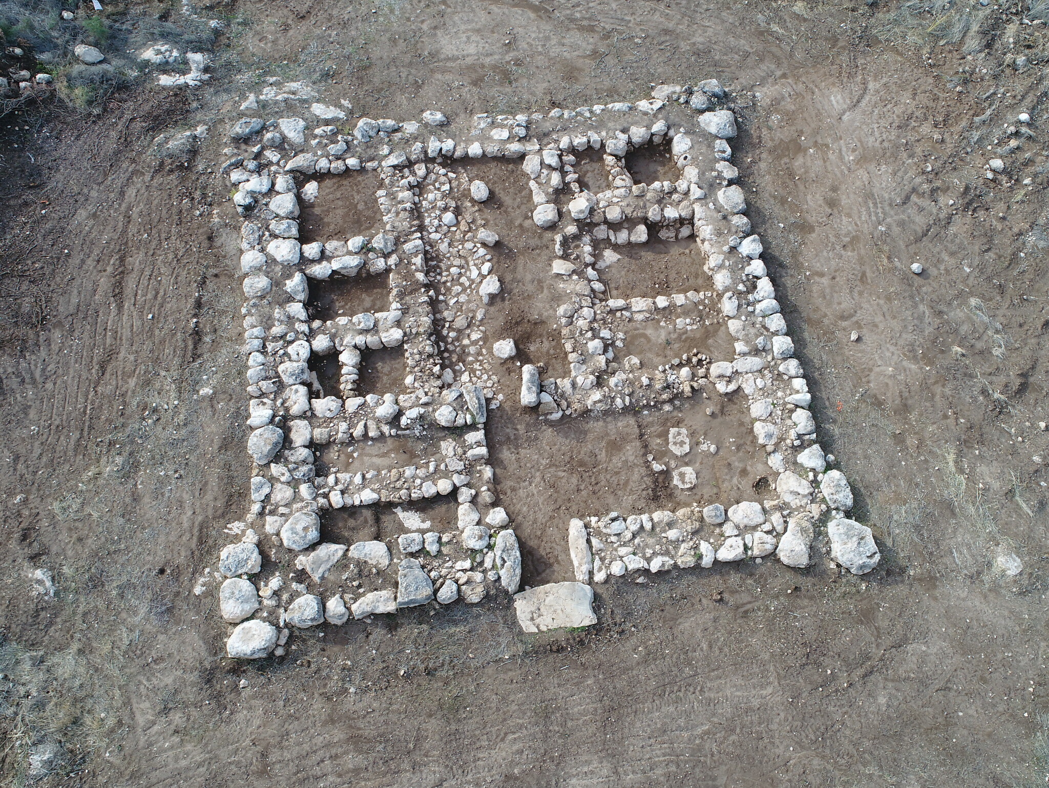 3 0 Year Old Fort Site Of Epic Battles In Biblical Era Found In South Israel The Times Of Israel
