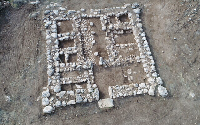 A 3,200-year-old citadel unearthed near Guvrin Stream and Kibbutz Gal On, August 2020. (Emil Aladjem/Israel Antiquities Authority)