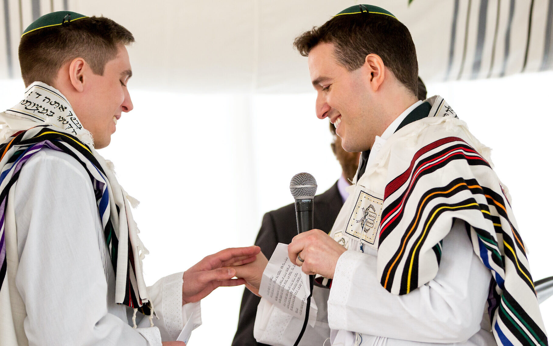 Small but growing number of US Orthodox rabbis officiating same-sex weddings The Times of Israel