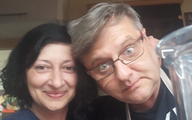 David Vodiansky, right, with his wife Alin Zaraabel (Courtesy of Alin Zaraabel)