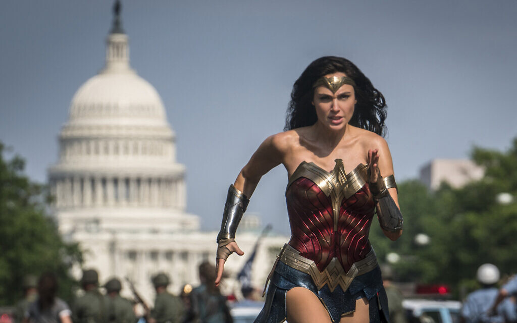 Who Braved Seeing 'Wonder Woman 1984' in Theaters Amid the Pandemic – The  Hollywood Reporter