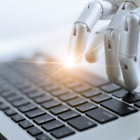 Illustrative image of a robot and Artificial Intelligence (AI). (ipopba; iStock by Getty Images)