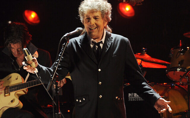 Bob Dylan sells 'priceless' rights to his entire song collection