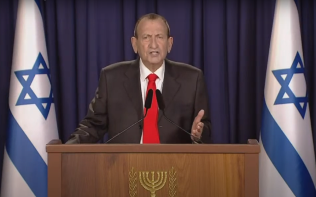 Tel Aviv Mayor Ron Huldai announces his new 'The Israelis' party, December 29, 2020. (Screenshot: YouTube)