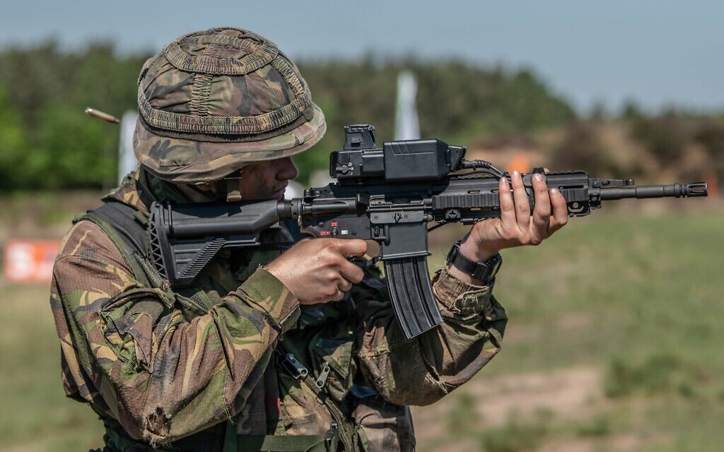 Startup says it can make rifles smarter, deadlier -- and safer - Vimarsana News
