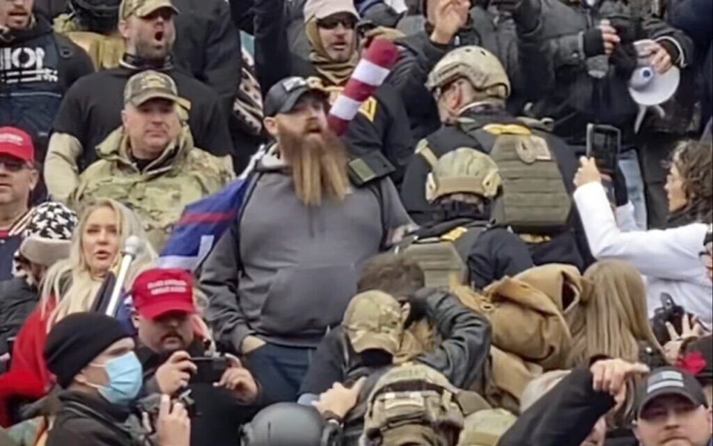 'Ranger file': How ex-military, cops among mob used training to storm Capitol - Vimarsana News