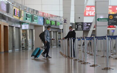 The departure hall at the almost empty Ben Gurion International Airport near Tel Aviv on January 25, 2021. (Yossi Aloni/Flash90)