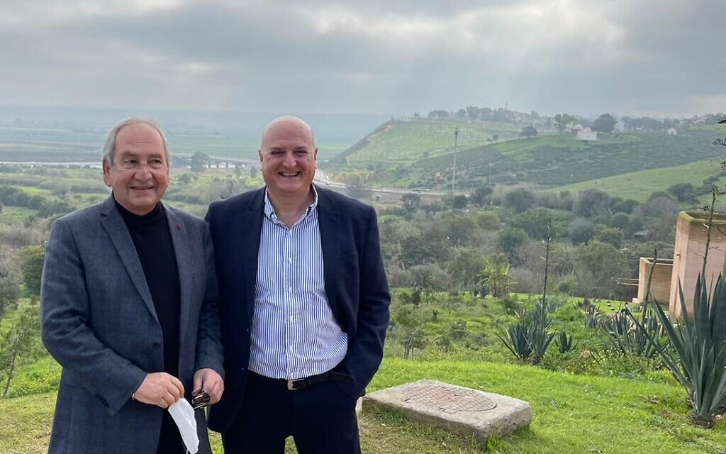 Israel's envoy to Morocco David Govrin (r) with David Toledano, head of the Jewish community in Rabat, January 2021 (Foreign Ministry)