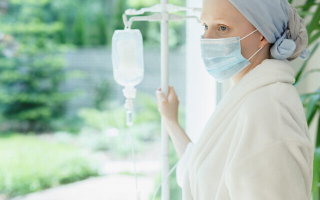 Illustrative image of a cancer patient (KatarzynaBialasiewicz; iStock by Getty Images)