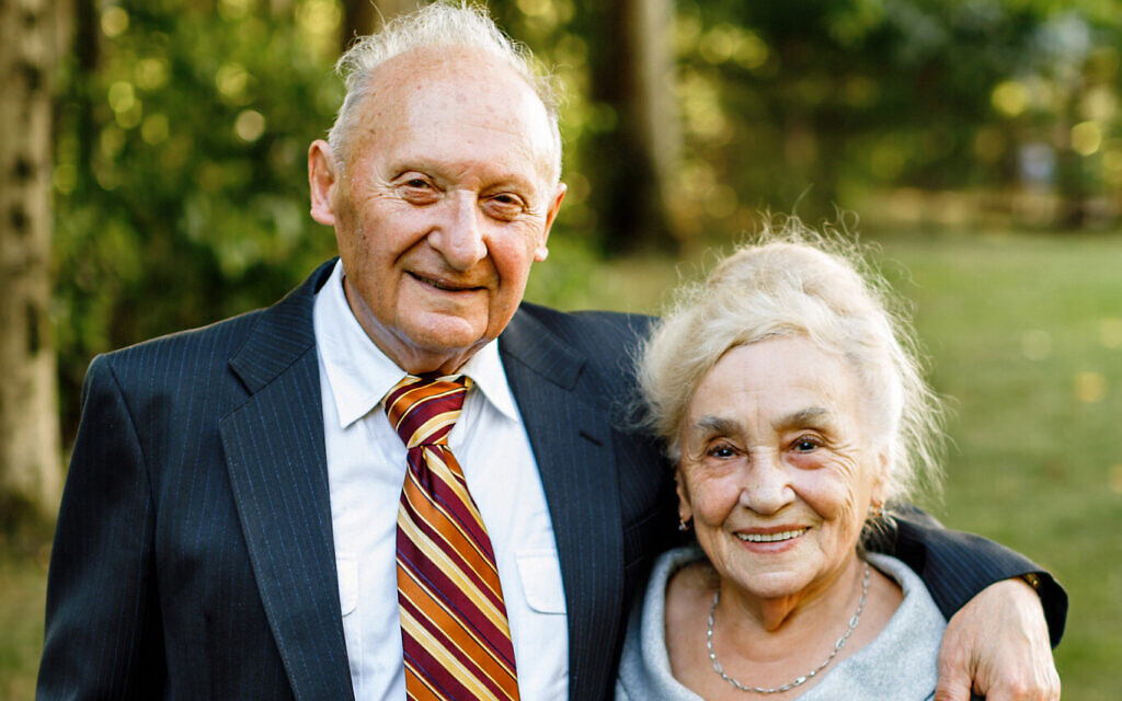 Wonder drug that works? Monoclonal antibodies 'cured' my grandparents from COVID - Vimarsana News