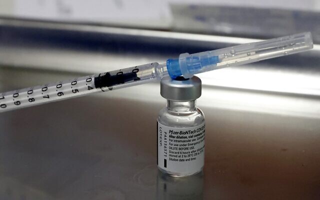 A dose of the Pfizer-BioNtech Covid-19 vaccine is pictured at Clalit Health Services, in a gymnasium in the central Israeli city of Hod Hasharon, on February 4, 2021. (JACK GUEZ / AFP)