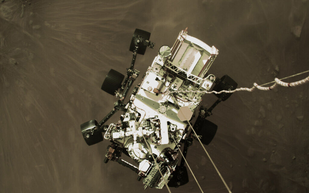 Photo of Rover pre vytrvalosť NASA prináša späť úžasné nové obrázky zo zostupu Marsu