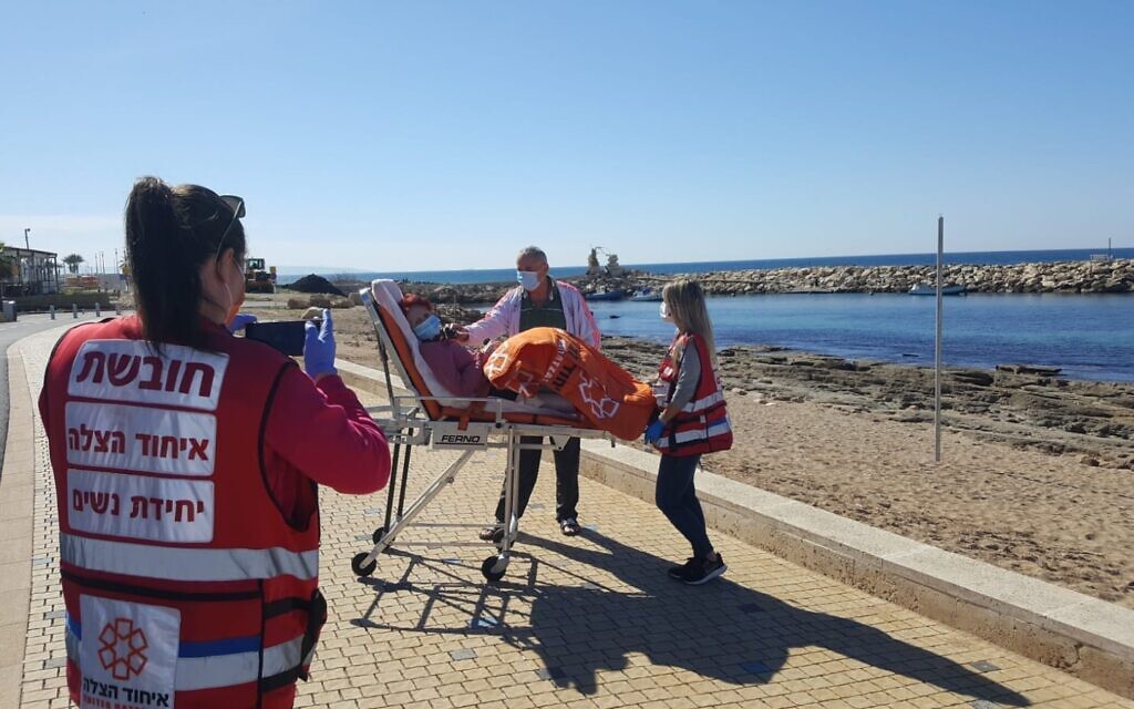 EMT group pushes to get Holocaust survivors out of the house and vaccinated - Vimarsana News