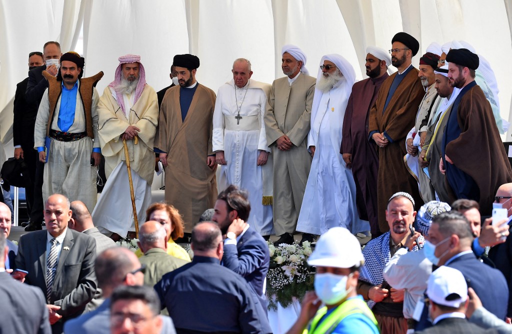 Pope asks faith leaders to pray together for peace 'as children of ...