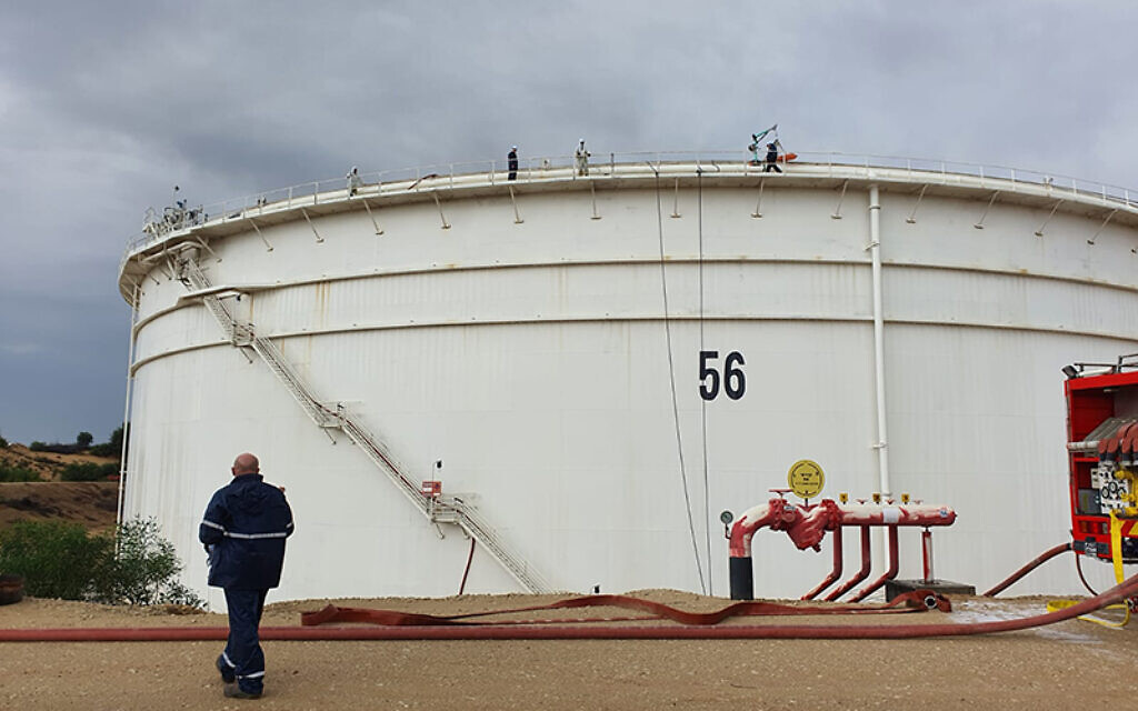 Green Police open criminal probe into state-owned pipeline over benzene leak - Vimarsana News
