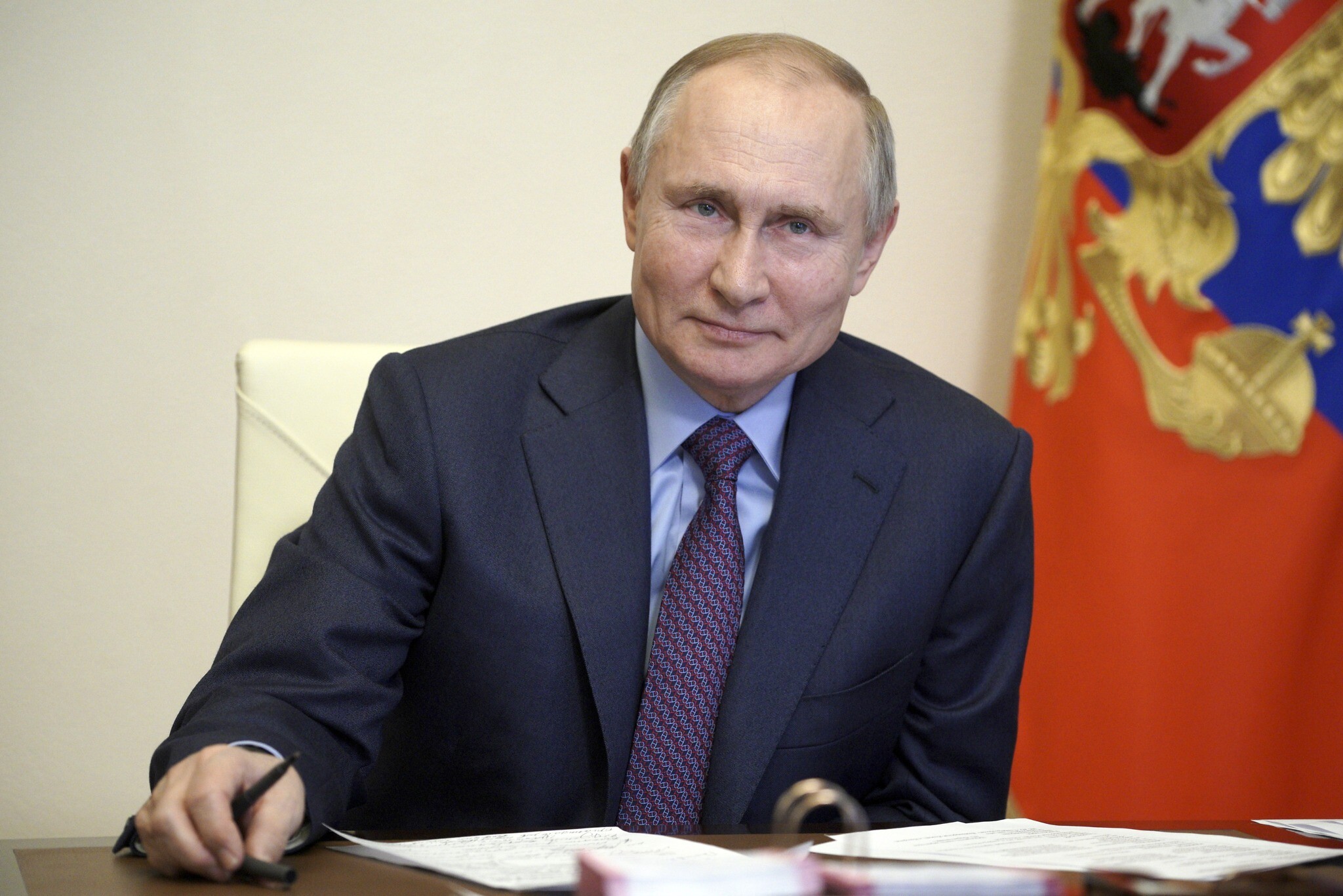 Putin approves bill allowing him to remain president until 2036 The