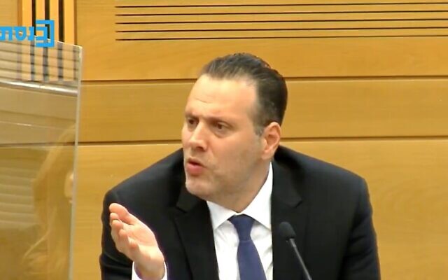 Screen capture from video of Likud MK Miki Zohar chairing a meeting of the Knesset Arrangements Committee, April 19, 2021. (Knesset Channel)