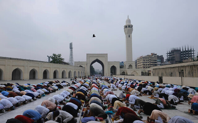 Bangladeshi Muslims offer Eid al-Fitr prayers at the Baitul Mukarram Mosque in Dhaka, Bangladesh, May 14, 2021. (Mahmud Hossain Opu/AP)