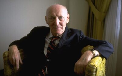 Nobel Prize-winning author Isaac Bashevis Singer, in his Miami Beach apartment, October 10, 1978. (AP Photo/Kathy Willens)