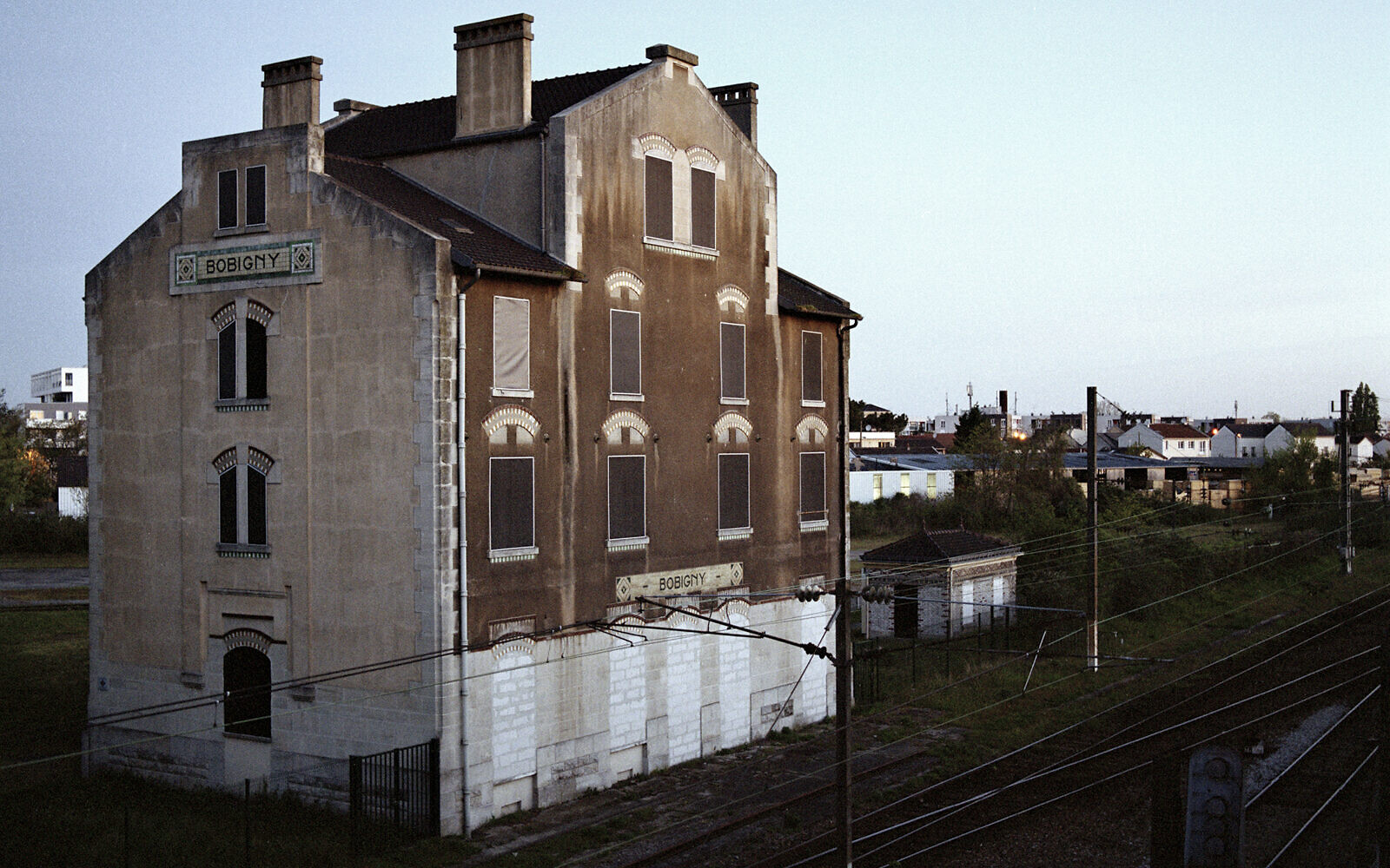 Detail of a photo of Bobigny station in Paris, a point of transport from Drancy to Auschwitz, 2016. (Marc Wilson)