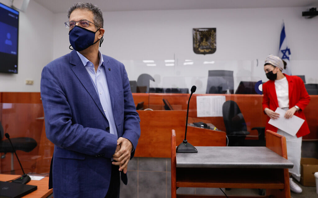 Netanyahu's lawyers begin cross-examining key witness in premier's graft trial - Vimarsana News