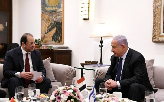 Prime Minister Benjamin Netanyahu, right, hosts Egyptian intelligence chief Abbas Kamel at his official residence in Jerusalem, May 30, 2021. (Amos Ben-Gershom/GPO)