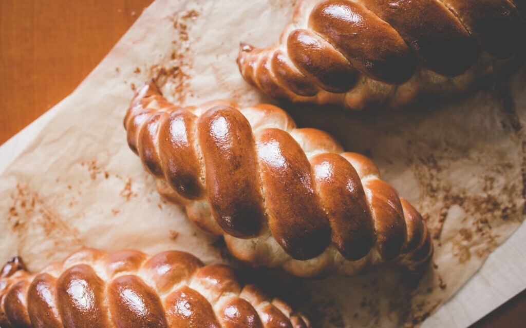 Swiss challah baker Katharina Arrigoni's five-strand spiral challah has earned her 70,000 Instagram followers. (Courtesy/ via JTA)