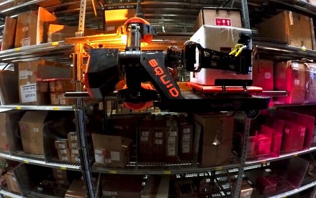 BionicHIVE’s SqUID warehouse robot in action (BionicHIVE)