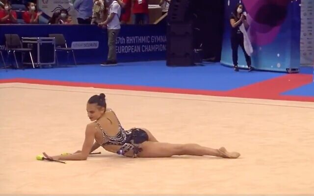 Screen capture from video of Israeli gymnast Linoy Ashram during her gold medal performance in the clubs routine at the European Championships in Varna, Bulgaria, June 13, 2012. (Twitter)