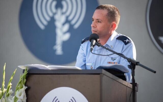 Incoming IDF Spokesperson Ran Kochav speaks during a ceremony at the IDF Spokesperson's Unit's headquarters in northern Tel Aviv on June 6, 2021. (Israel Defense Forces)