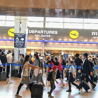 Travelers seen at Ben Gurion International Airport in Israel, July 15, 2021. (Flash90)